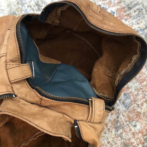 Vintage unlined weekender. 100% genuine leather - Picture 3 of 5